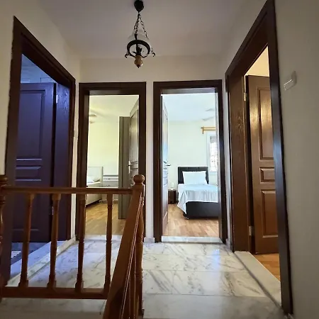 Casa Nadide 빌라 쿠사다시