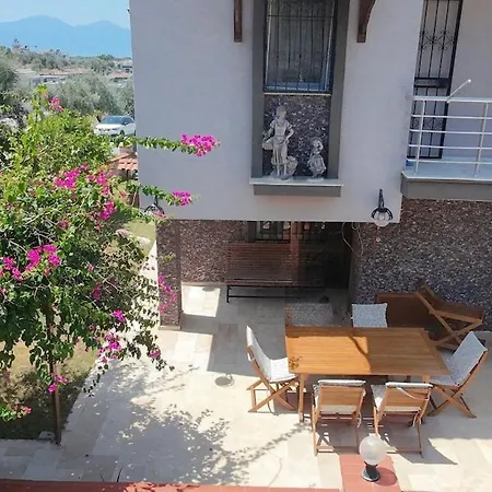 빌라 Casa Nadide